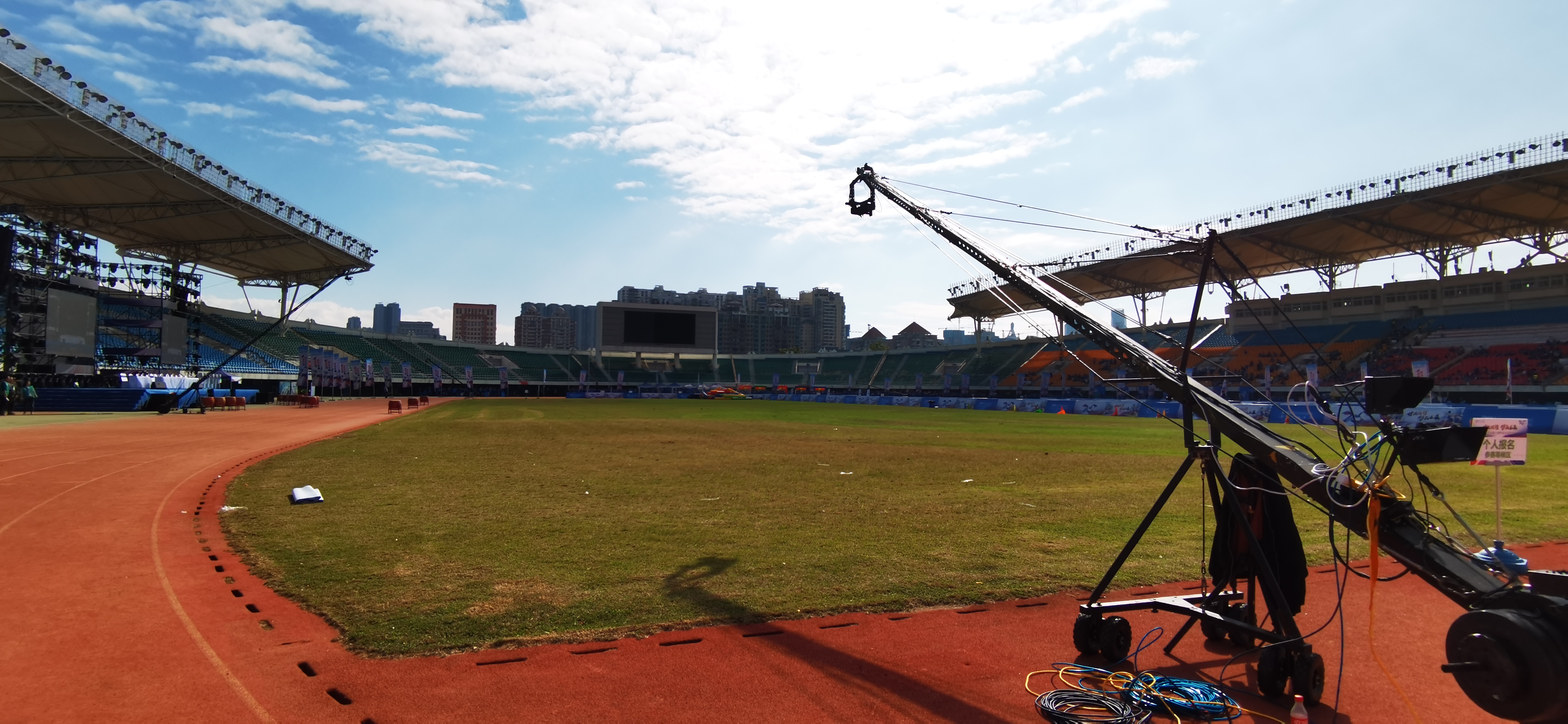 航拍厦门环东海域波特曼酒店